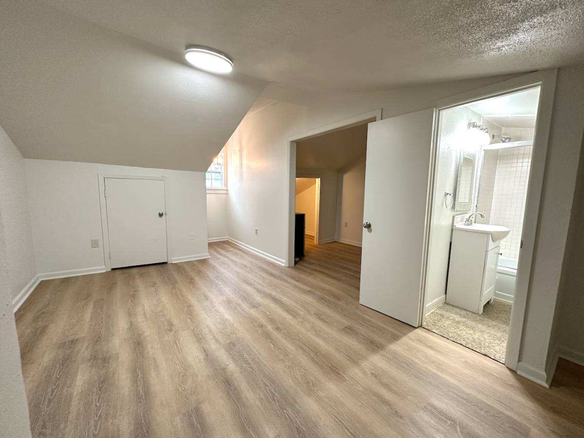 Apartment for rent at 1632 Fourth St, New Orleans, LA 70115