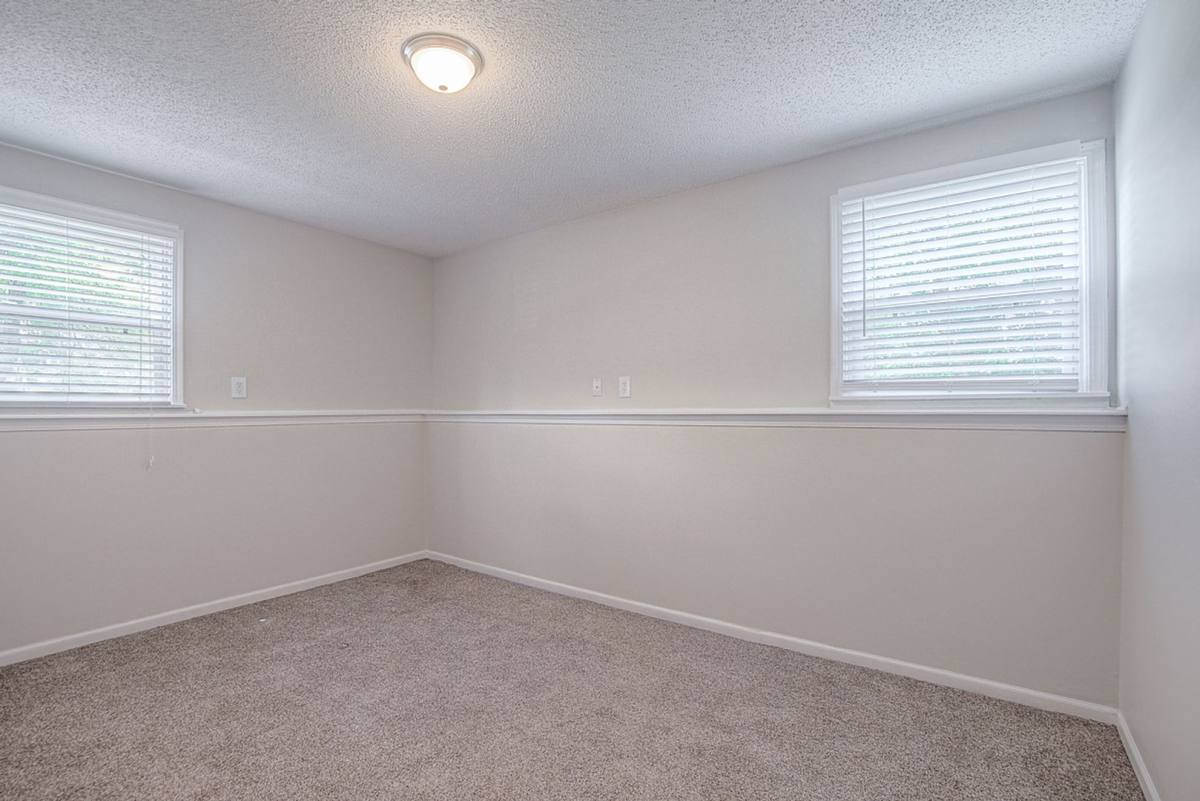 Apartment for rent at 2941-3057 Eaton St, Kansas City, KS 66103