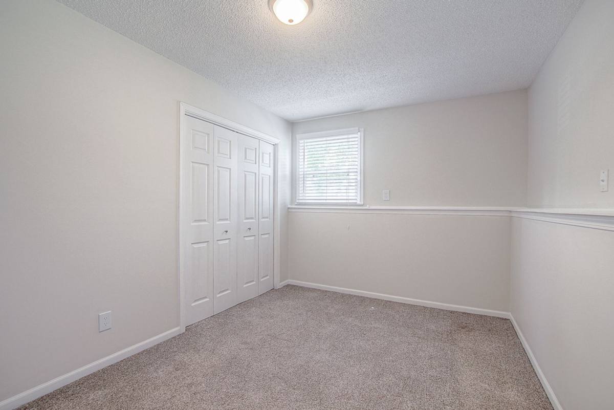 Apartment for rent at 2941-3057 Eaton St, Kansas City, KS 66103