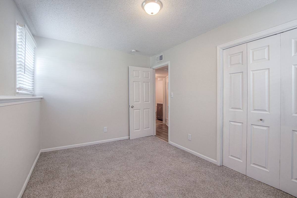 Apartment for rent at 2941-3057 Eaton St, Kansas City, KS 66103