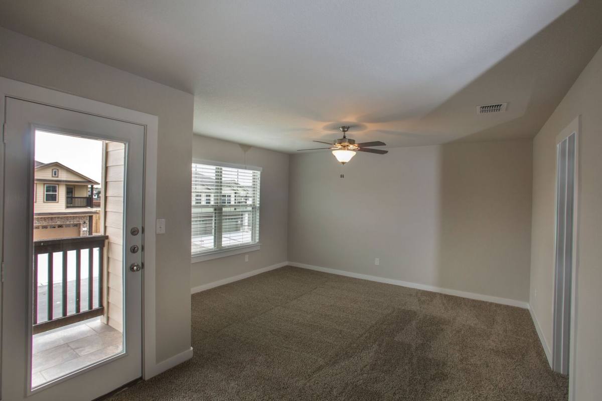 Townhouse for rent at 112 Lakeview Court, Kyle, TX 78640