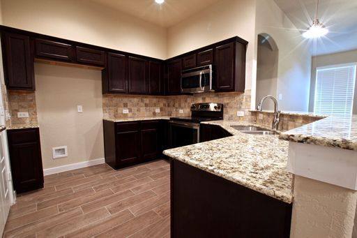 Townhouse for rent at 112 Lakeview Court, Kyle, TX 78640