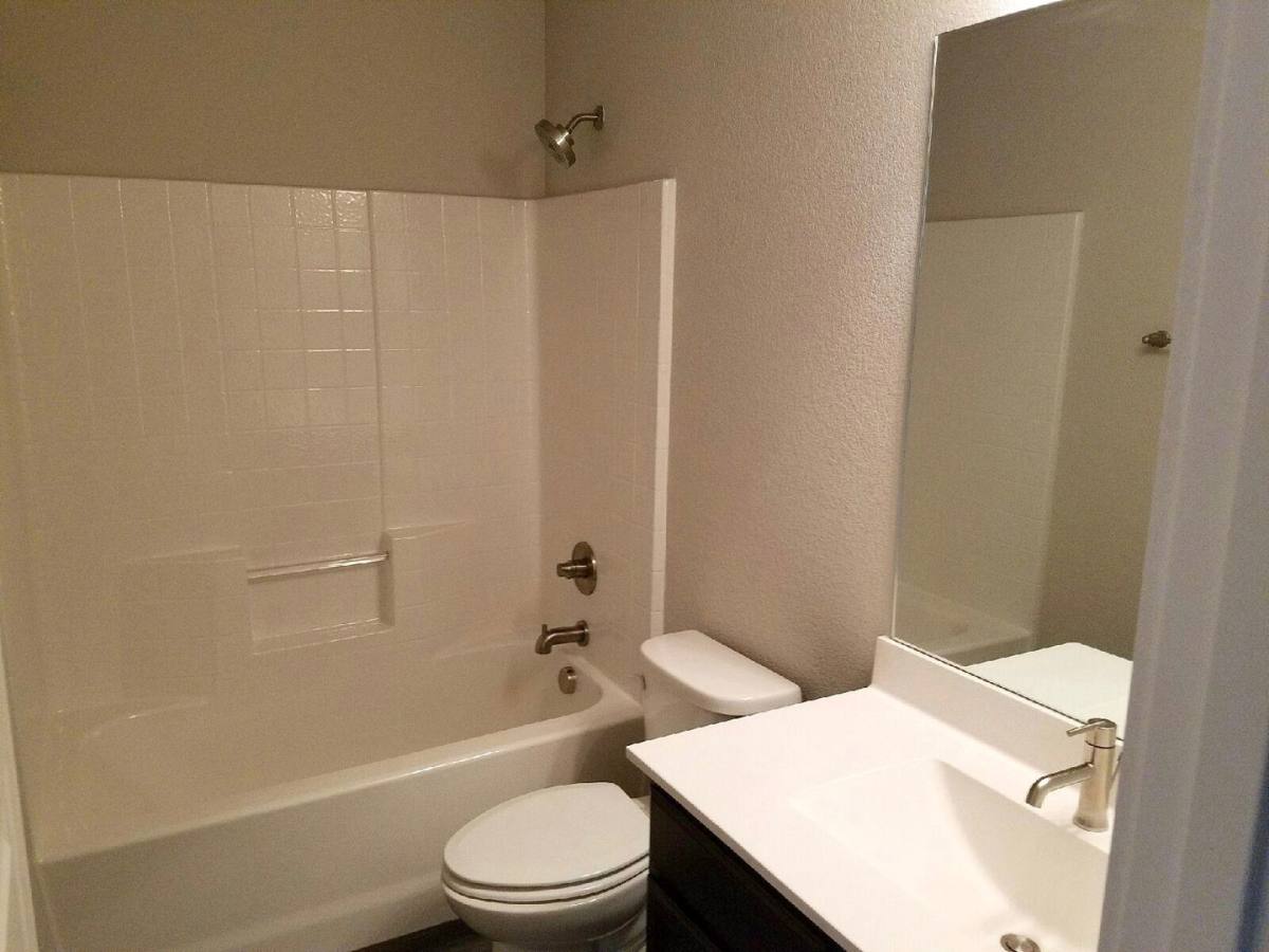 Townhouse for rent at 166 Lakeview Court, Kyle, TX 78640