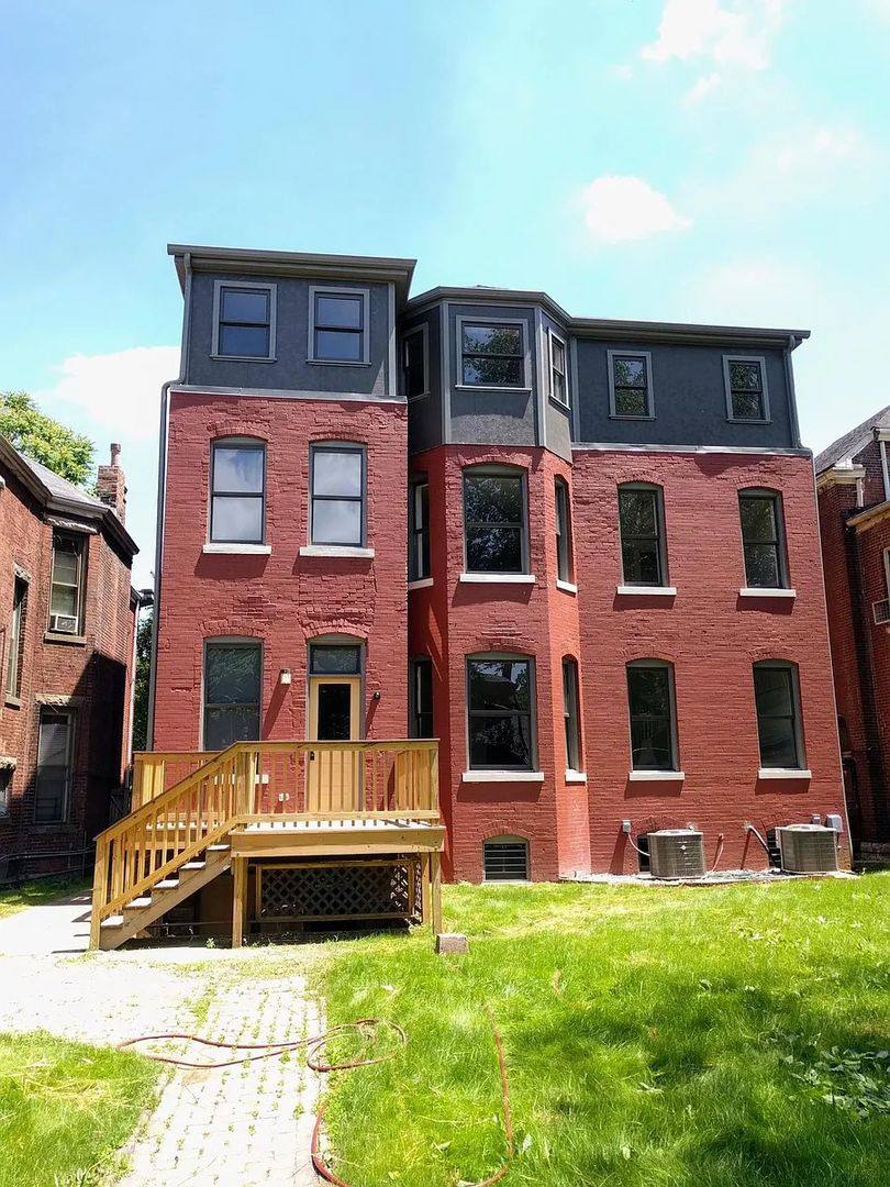Apartment for rent at 1392 S 2nd, Louisville, KY 40208