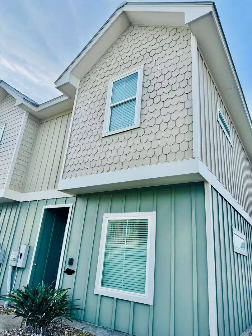 Townhouse for rent at 14310 Ridley Way, Corpus Christi, TX 78418