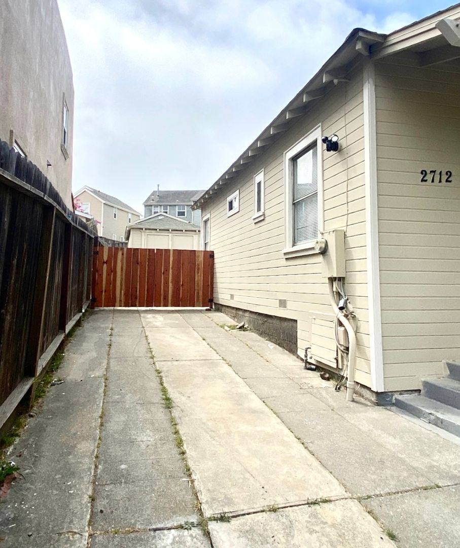 House for rent at 2712 Cutting Blvd, Richmond, CA 94804