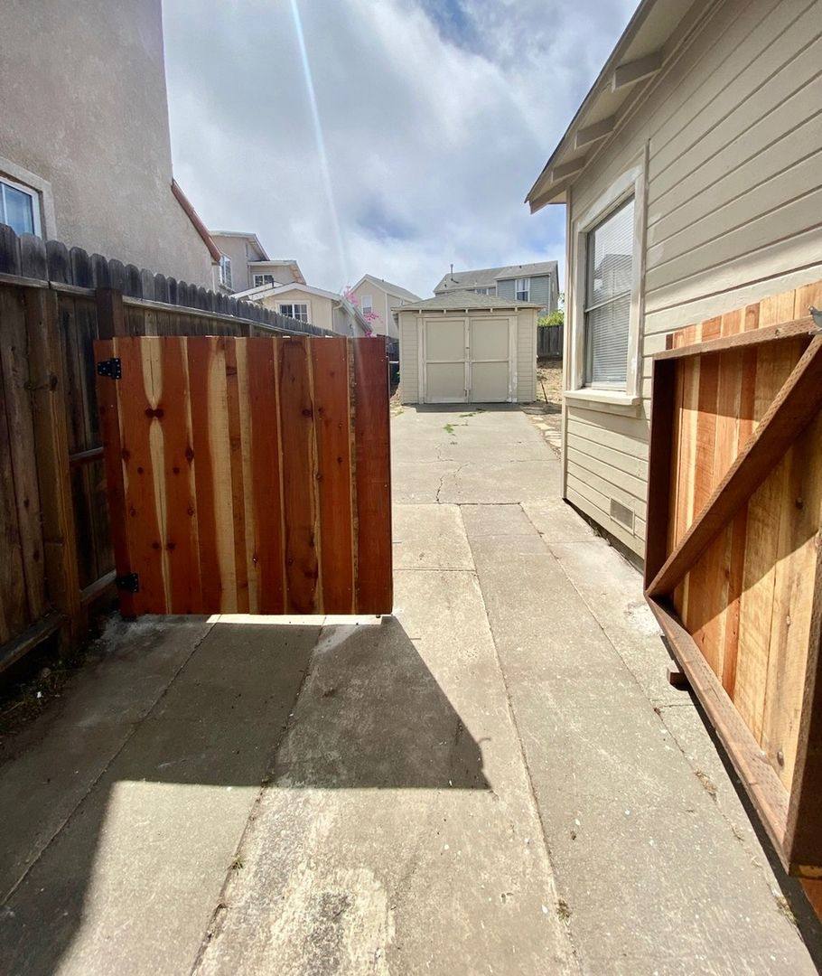 House for rent at 2712 Cutting Blvd, Richmond, CA 94804