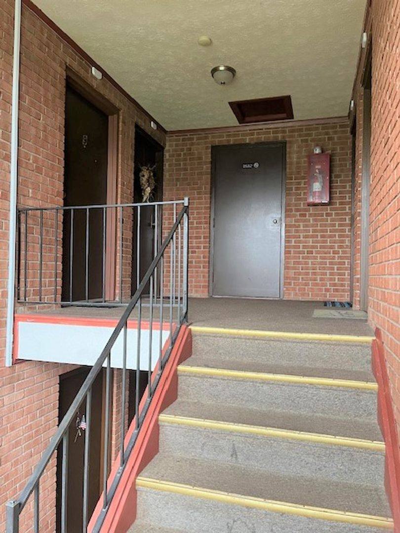 Apartment for rent at 1001-1101 Edgecombe Dr, Milford, OH 45150