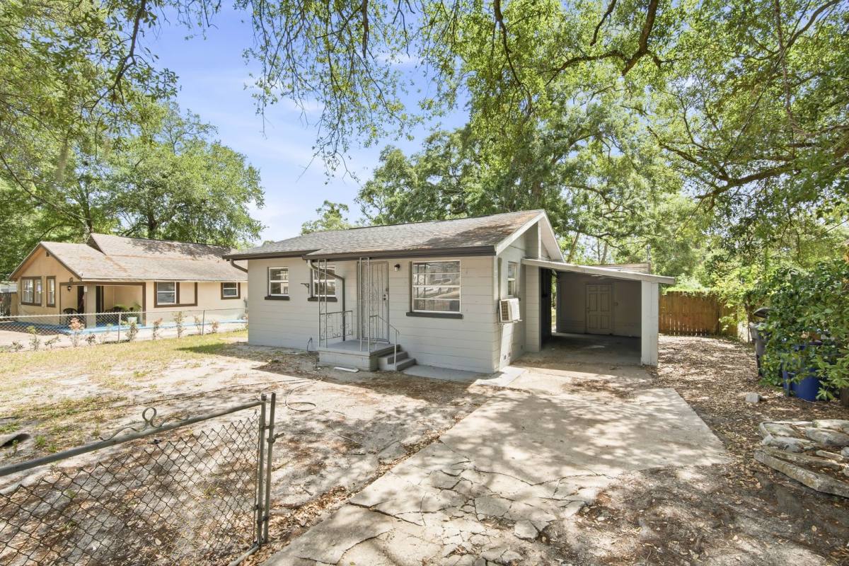 House for rent at 6209 N 43rd St, Tampa, FL 33610