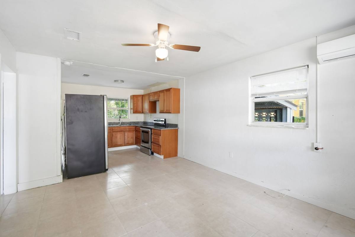 House for rent at 6209 N 43rd St, Tampa, FL 33610