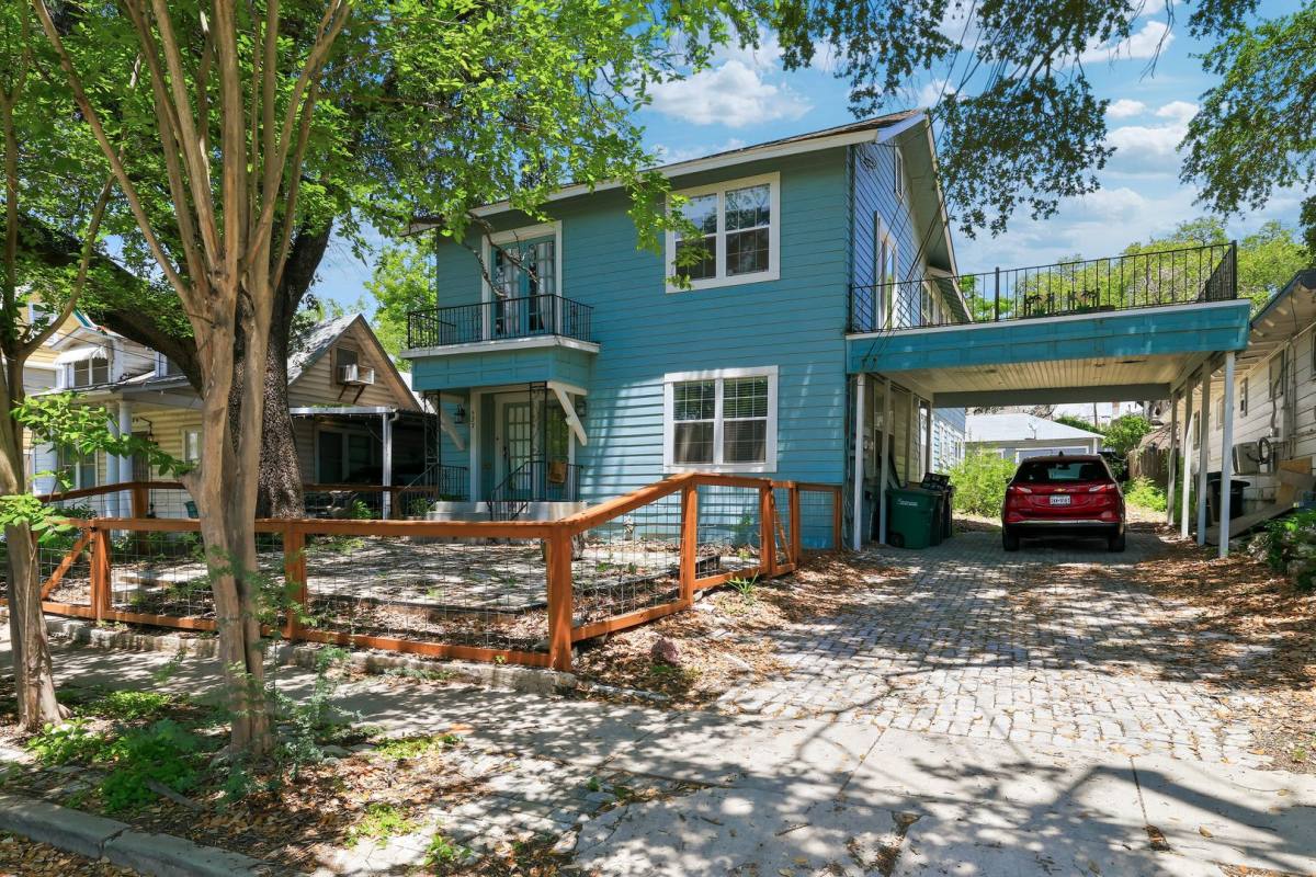 Apartment for rent at 527 Fulton Ave, San Antonio, TX 78212