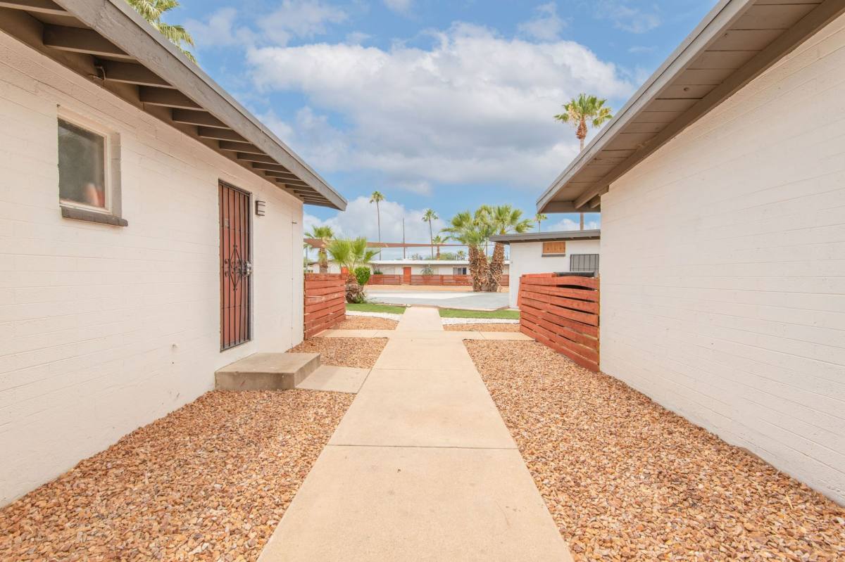Apartment for rent at 2198 N Country Club, Tucson, AZ 85716