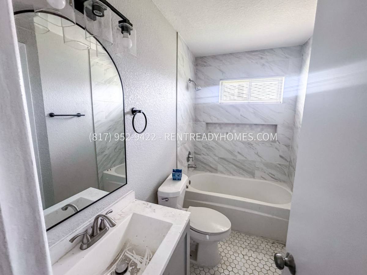 House for rent at 3022 Larry Dr, Dallas, TX 75228