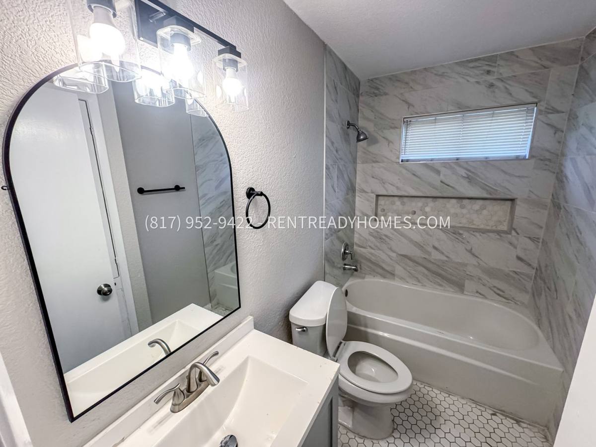 House for rent at 3022 Larry Dr, Dallas, TX 75228