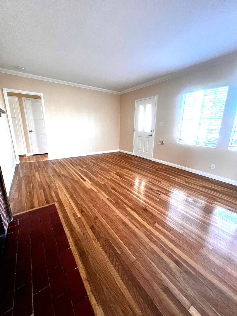 House for rent at 4139 Keever Ave, Long Beach, CA 90807