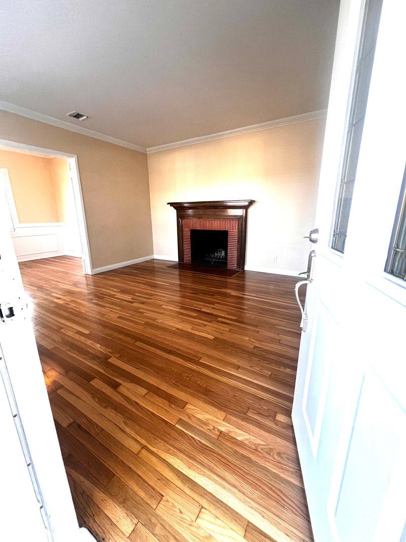 House for rent at 4139 Keever Ave, Long Beach, CA 90807