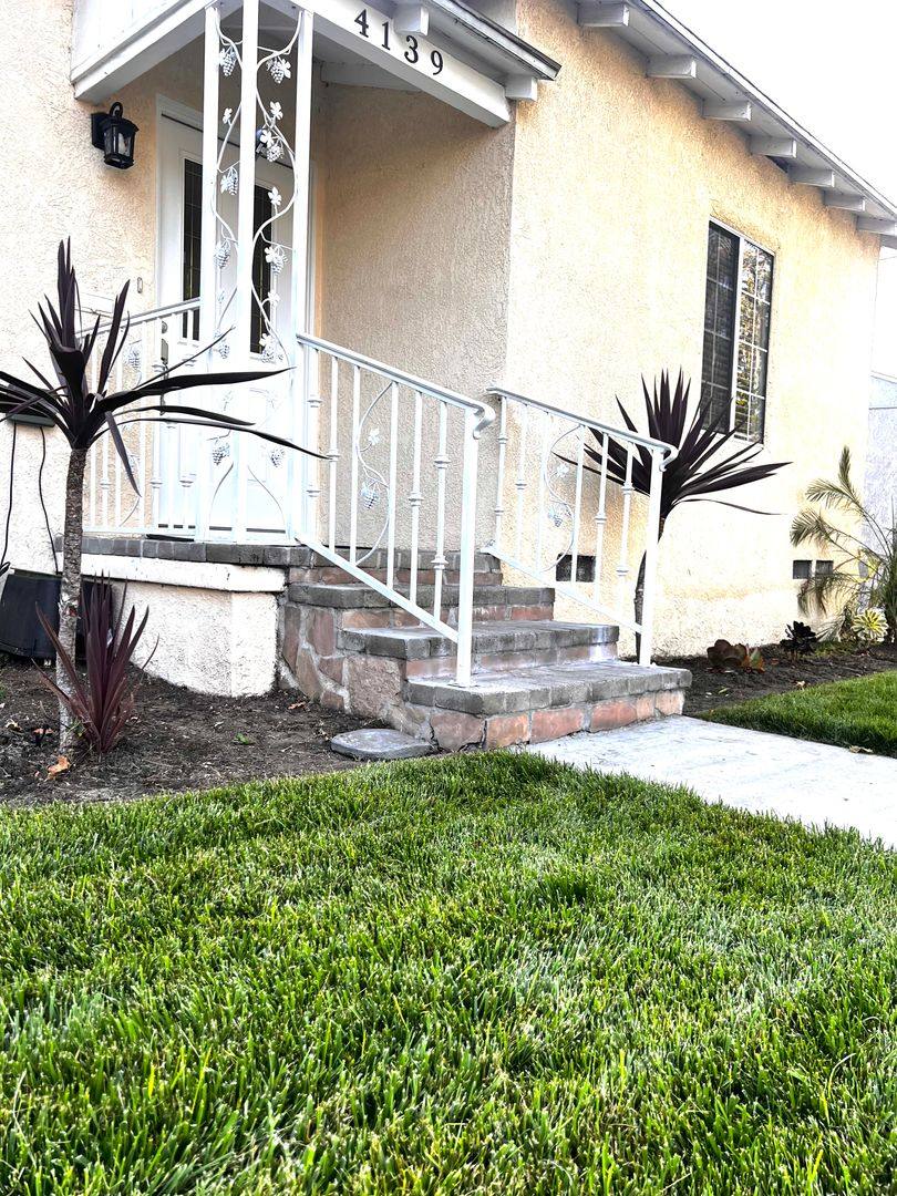 House for rent at 4139 Keever Ave, Long Beach, CA 90807