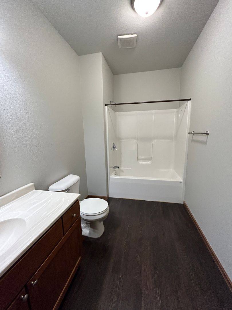 Apartment for rent at 1901 Meridian St, Saint Peter, MN 56082