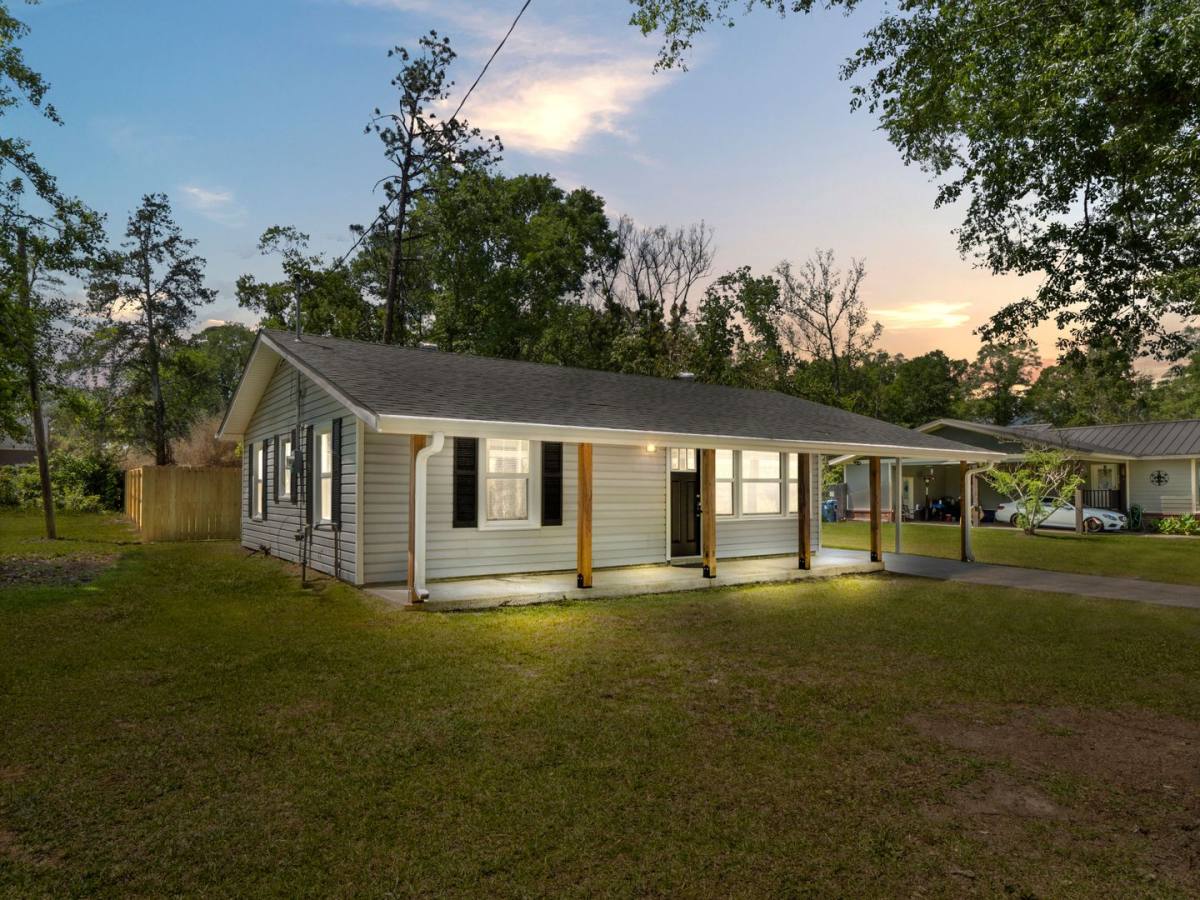 House for rent at 411 Allen St, Deridder, LA 70634