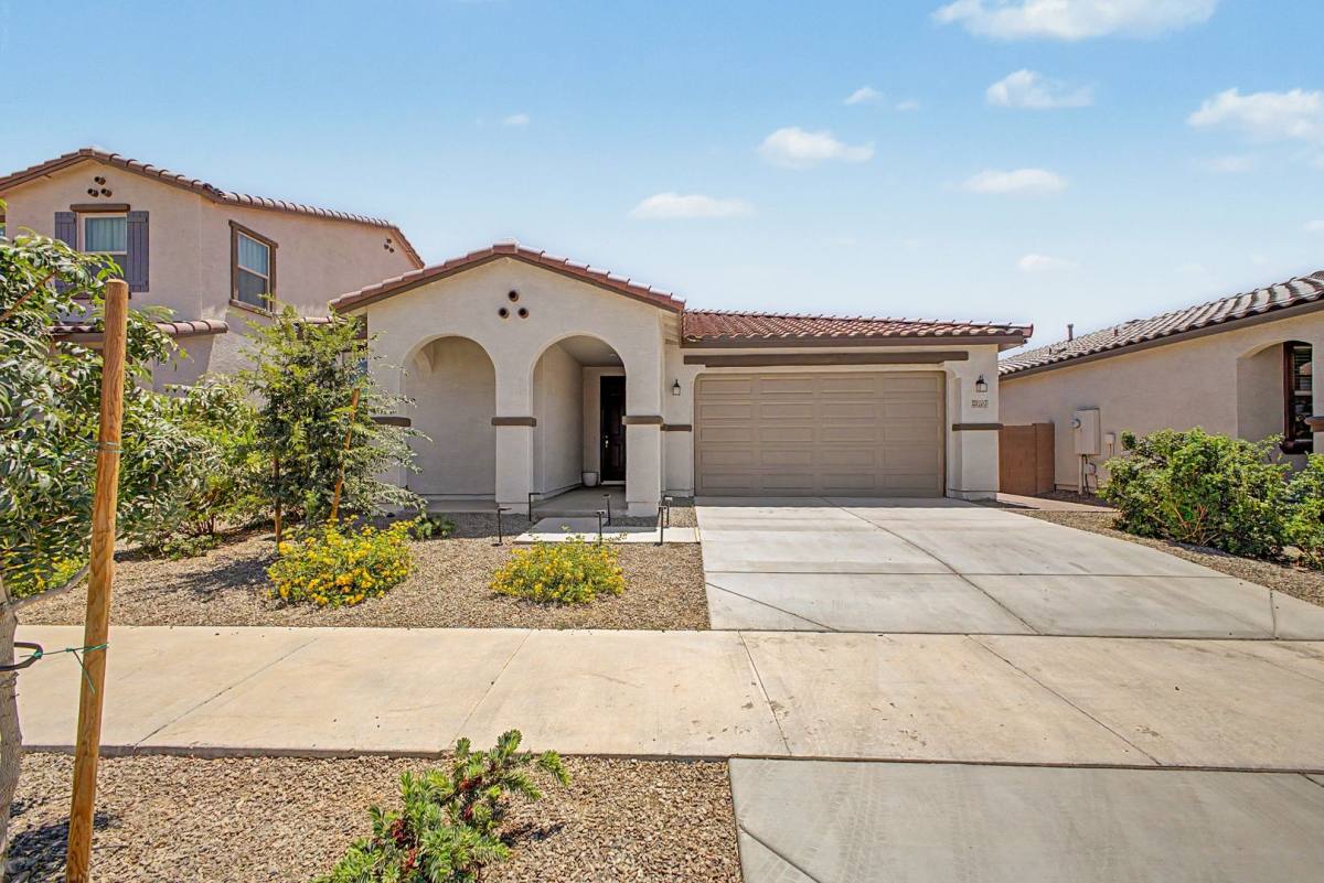 House for rent at 21157 E Canary Way, Queen Creek, AZ 85142