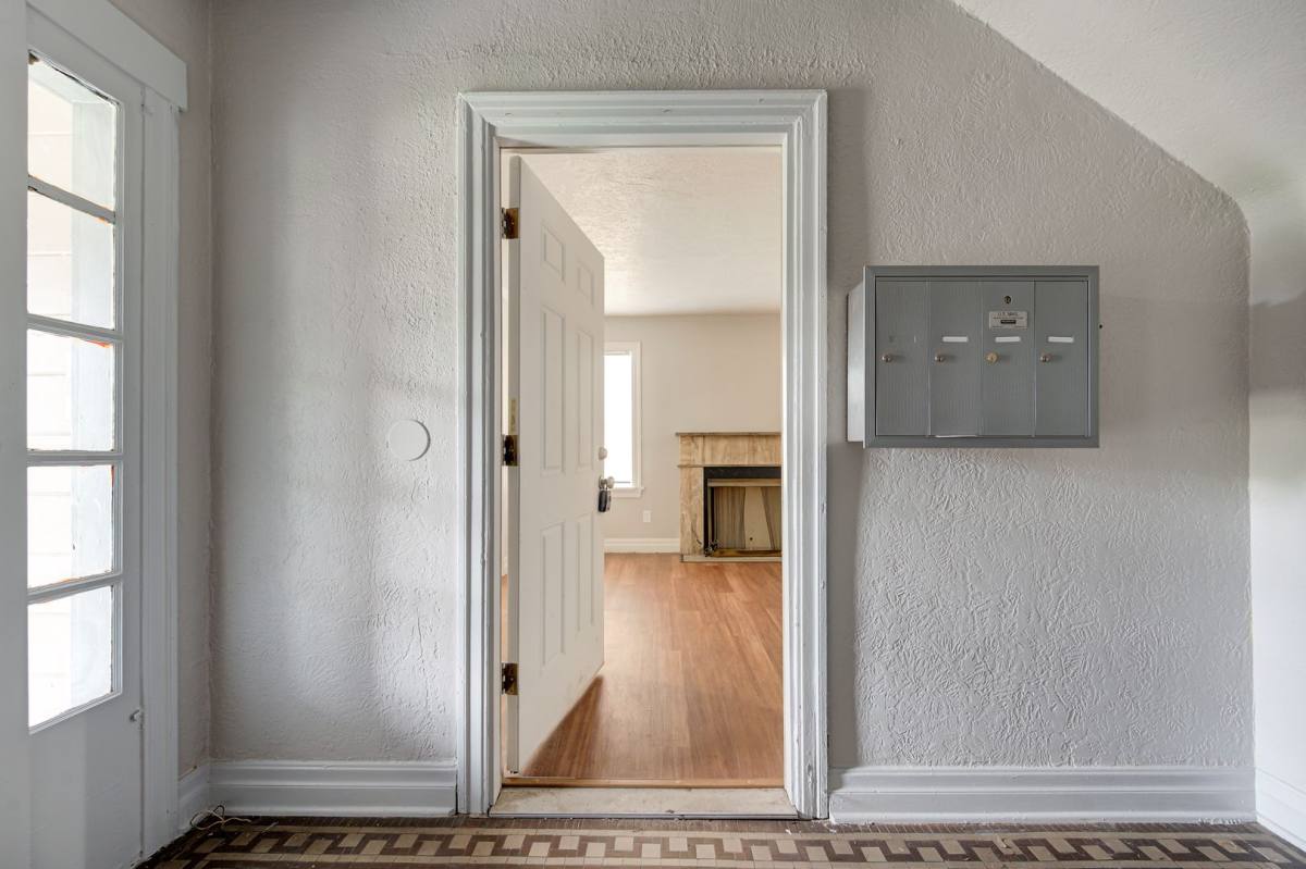 Apartment for rent at 817 E Dr, Oklahoma City, OK 73105