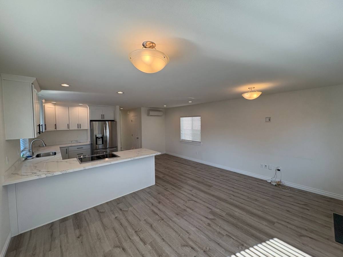 House for rent at 805 24th St, Anacortes, WA 98221