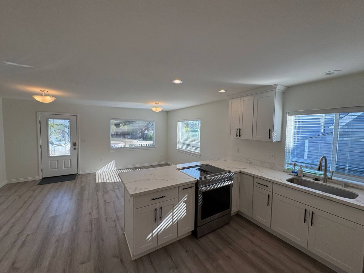 House for rent at 805 24th St, Anacortes, WA 98221