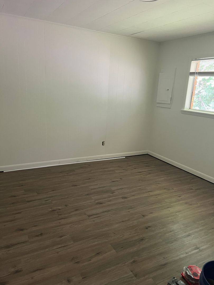 Apartment for rent at 365 Weaverville Rd, Asheville, NC 28804