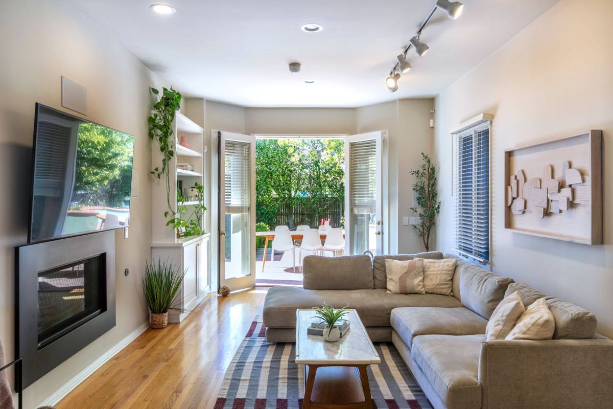 House for rent at 8005 Gonzaga Ave, Los Angeles, CA 90045