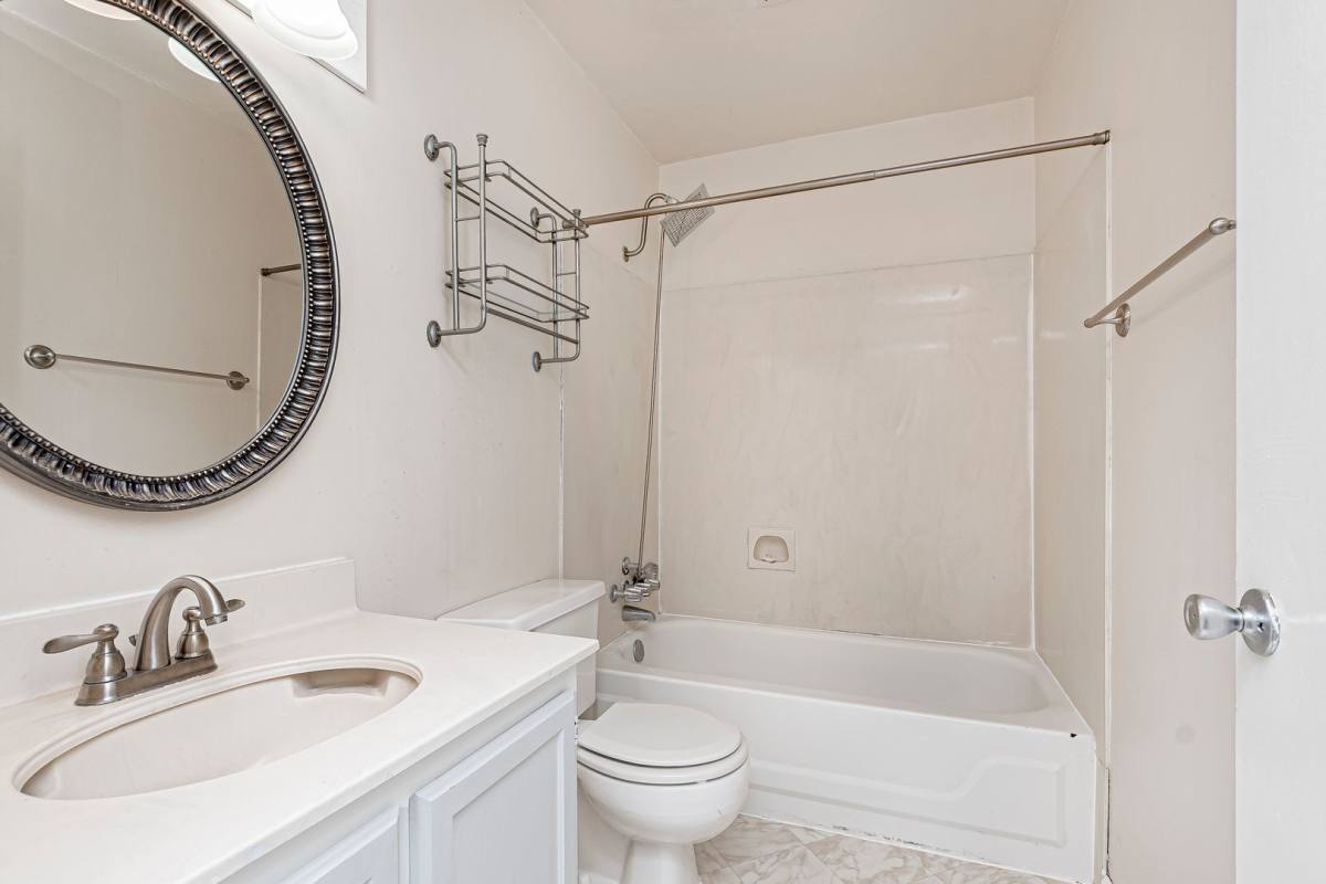 Townhouse for rent at 15848 Maison Orleans Court, Baton Rouge, LA 70817