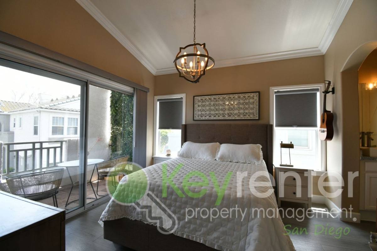 Condo for rent at 7663 Hazard Center Dr, San Diego, CA 92108