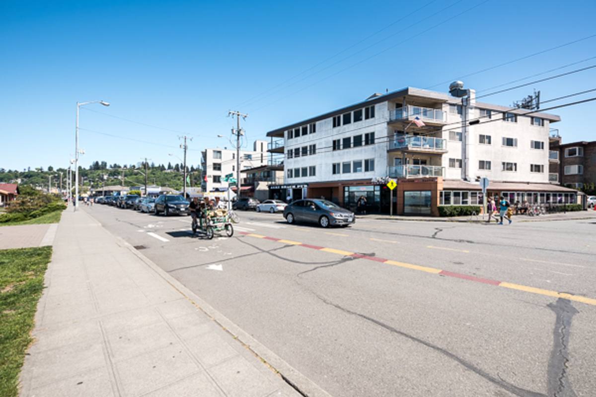 Apartment for rent at 2724 Alki Ave SW, Seattle, WA 98116