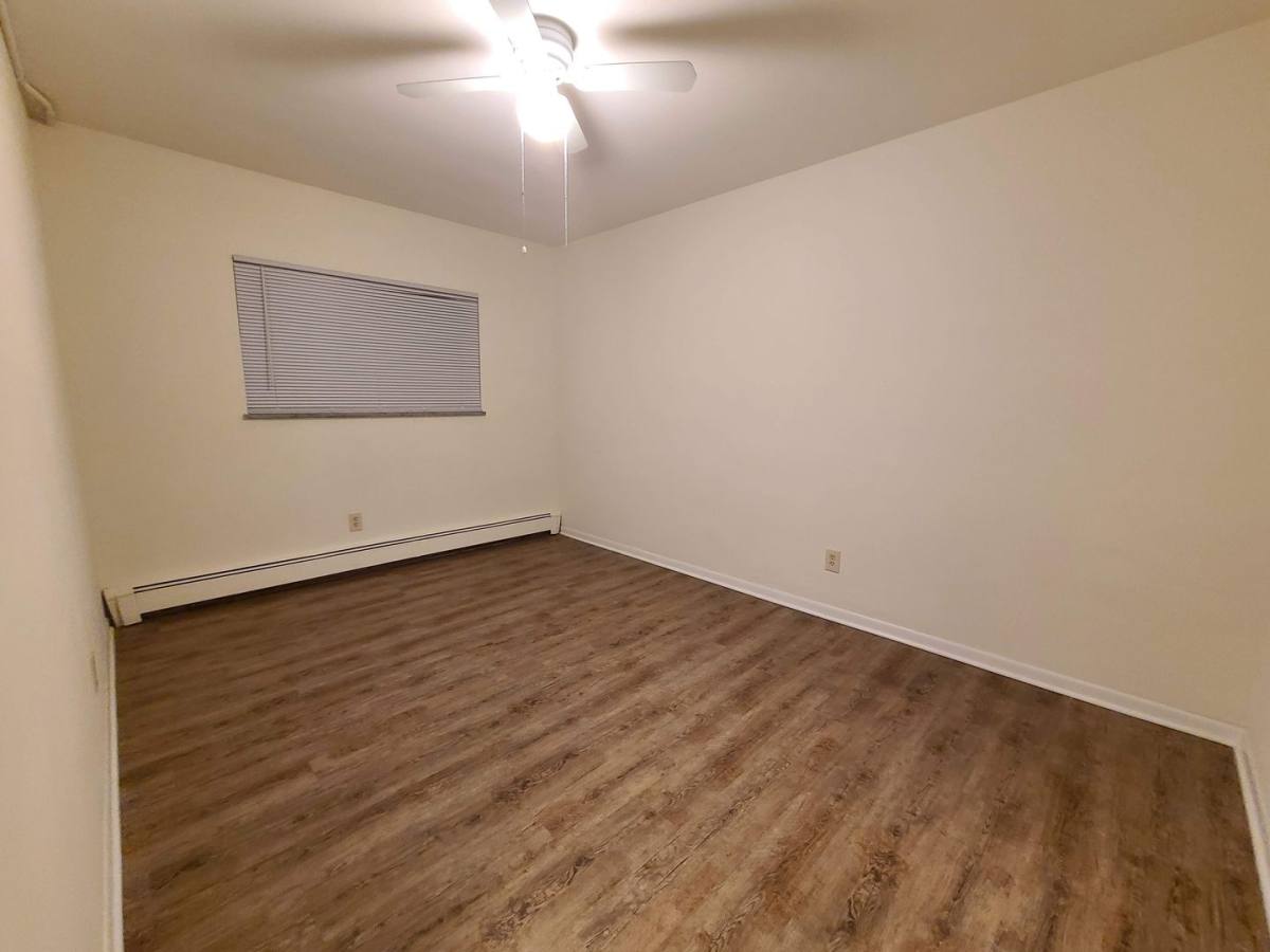 Apartment for rent at 4843 Broadview Rd, Cleveland, OH 44109