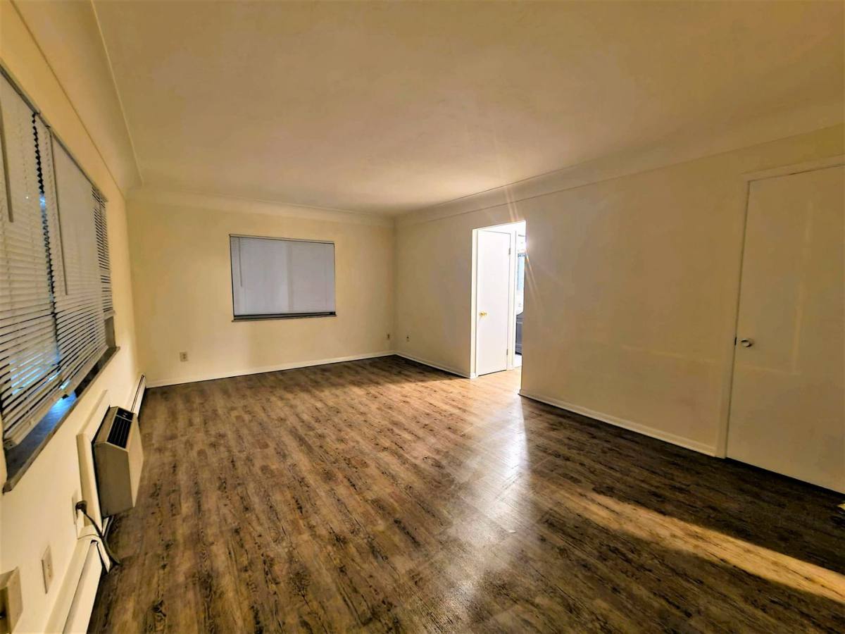 Apartment for rent at 4843 Broadview Rd, Cleveland, OH 44109
