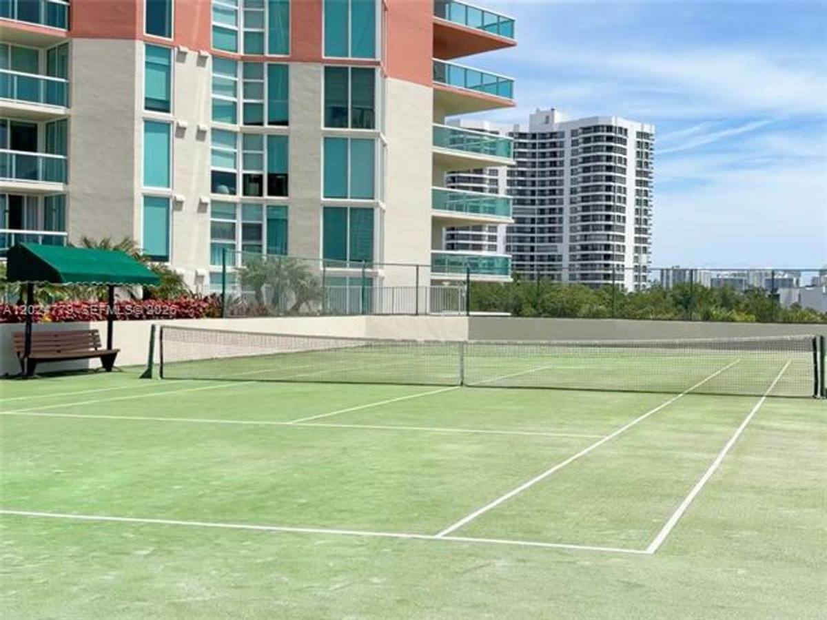 Apartment for rent at 3370 Hidden Bay Dr, Miami, FL 33180