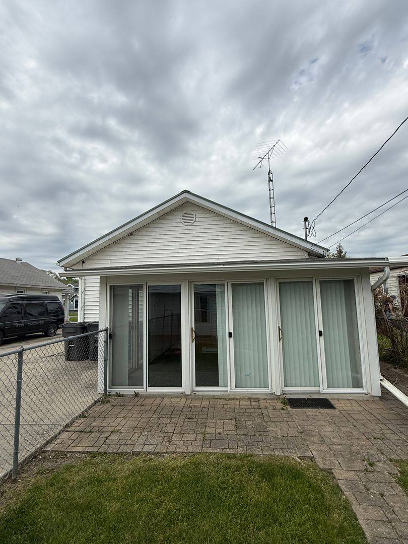 House for rent at 1417 Primrose Ave, Toledo, OH 43612