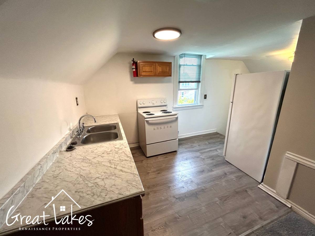 Apartment for rent at 2716 Belmont St, Hamtramck, MI 48212
