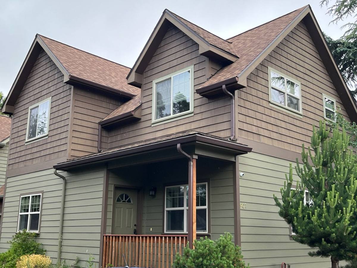 House for rent at 907 Bellview Ave, Ashland, OR 97520