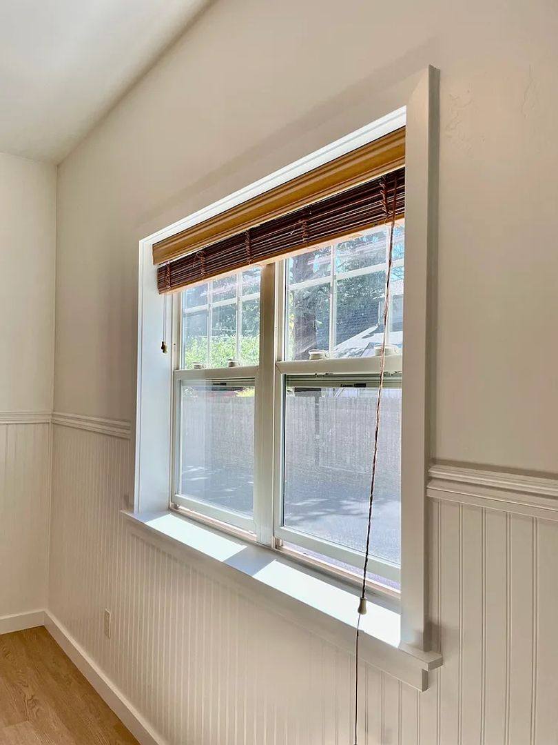 House for rent at 907 Bellview Ave, Ashland, OR 97520