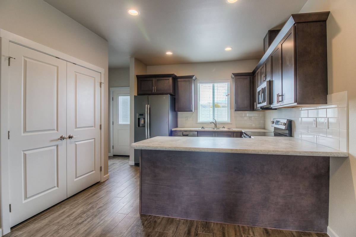 Apartment for rent at 2404 Woolsey Rd, Yakima, WA 98903
