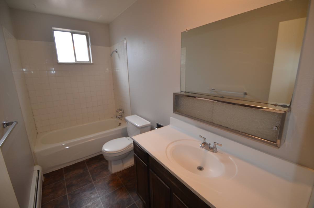 Apartment for rent at 5327 S Fox St, Littleton, CO 80120