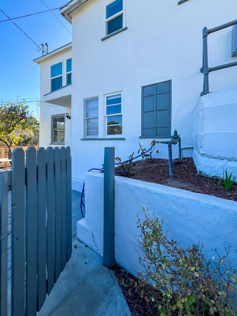 Apartment for rent at 1610 Fargo St, Los Angeles, CA 90026