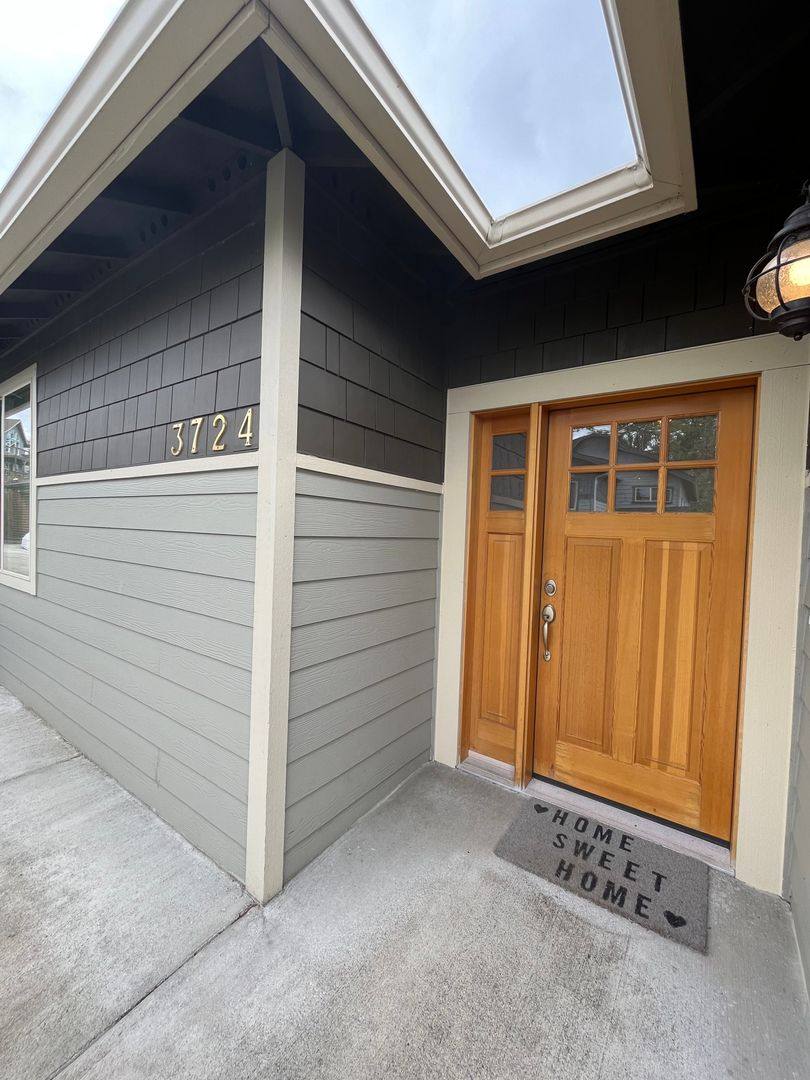 House for rent at 3724 Bristol St, Bellingham, WA 98226