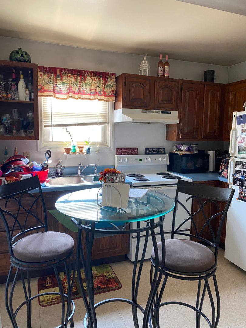 Apartment for rent at 68 Main Ave, Wynantskill, NY 12198