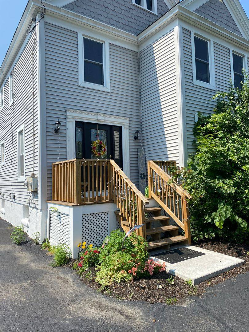 Apartment for rent at 68 Main Ave, Wynantskill, NY 12198