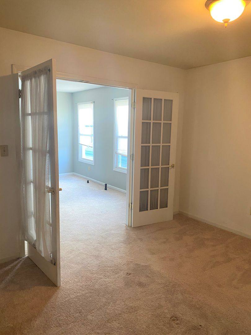 Apartment for rent at 68 Main Ave, Wynantskill, NY 12198