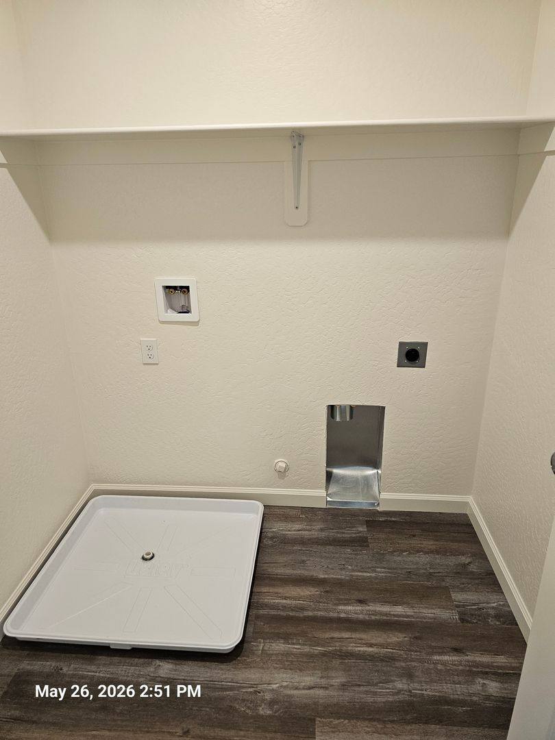 House for rent at 1989 Oak Falls Court, Tulare, CA 93274