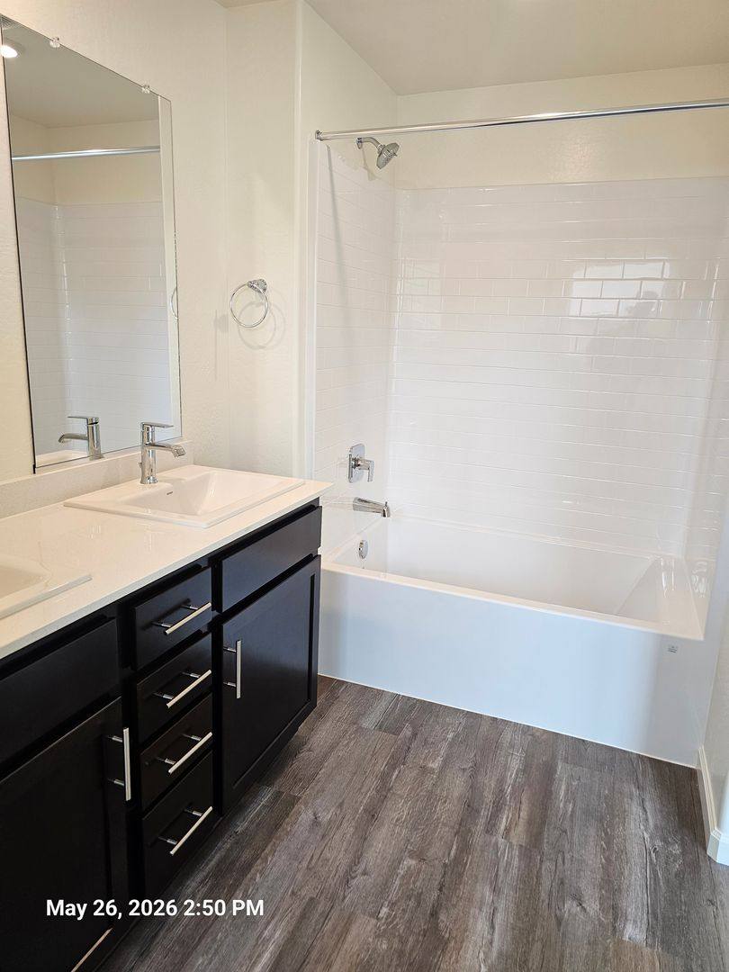 House for rent at 1989 Oak Falls Court, Tulare, CA 93274