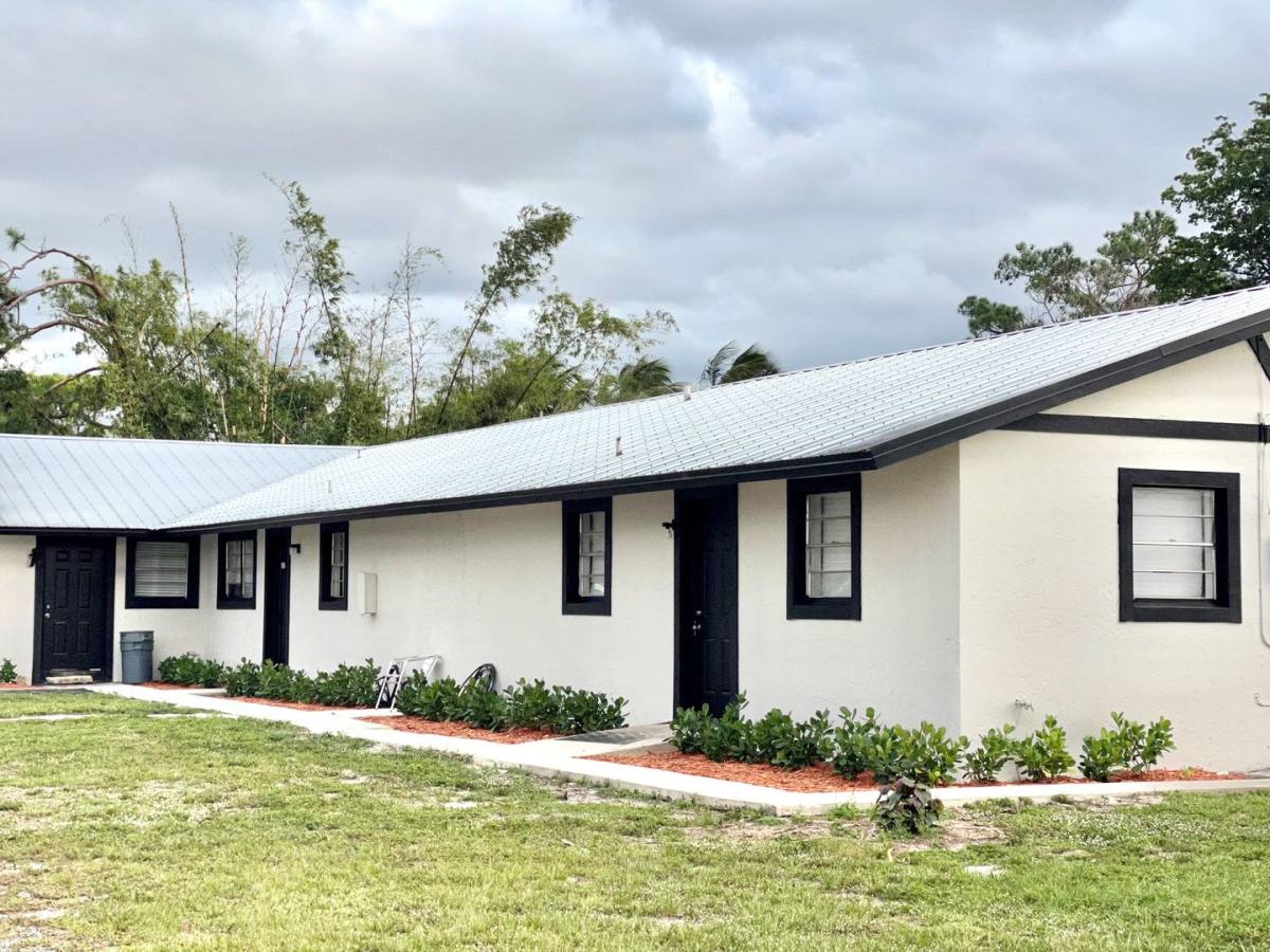Apartment for rent at 4211 Maine St, Lake Worth, FL 33461