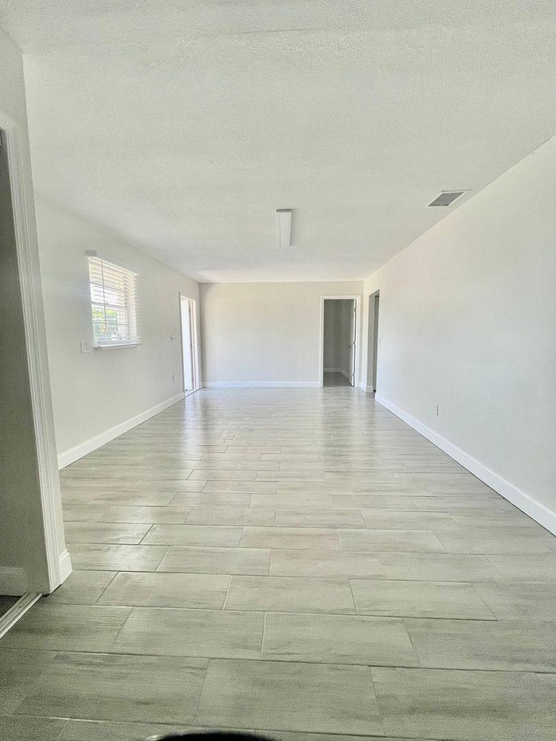 Apartment for rent at 4211 Maine St, Lake Worth, FL 33461
